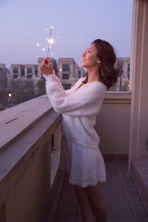 年轻少妇出轨邻居