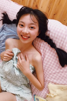 韩国电影《教室爱欲》