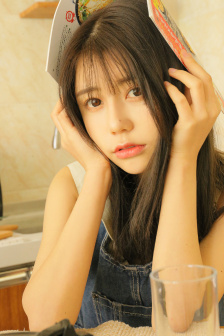 亲嘴激烈床视频大全床